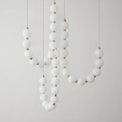 Candelabru elegant și luxos, cu design unic