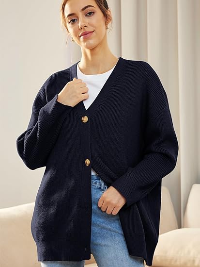 Oversized women's cardigan with V-neck and button closure - Aleen