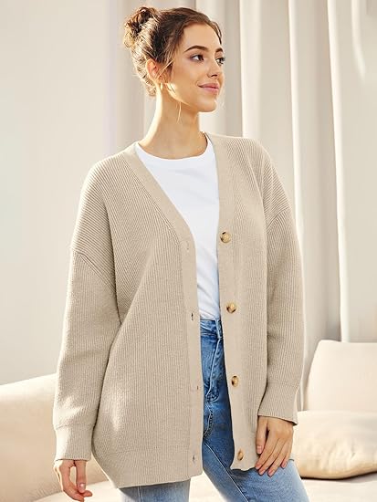 Oversized women's cardigan with V-neck and button closure - Aleen