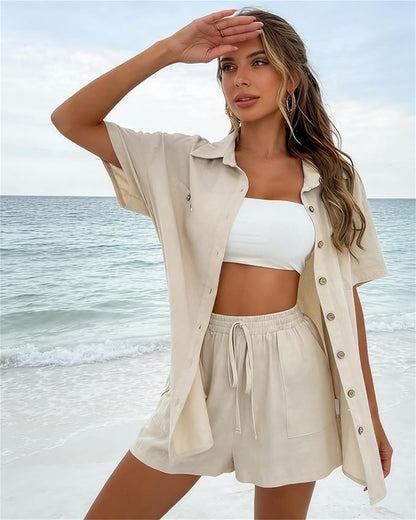 Lola-Rose - Two-piece set with loose-fitting blouse and shorts