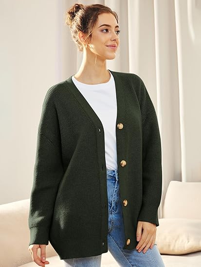 Oversized women's cardigan with V-neck and button closure - Aleen
