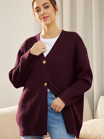 Oversized women's cardigan with V-neck and button closure - Aleen