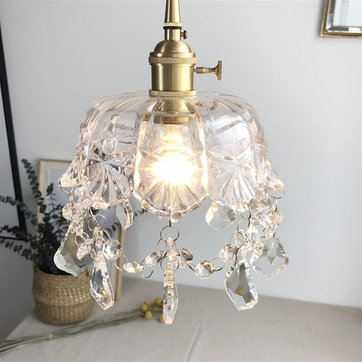 Retro European Glass Pendant Lamp – Elegant and Timeless