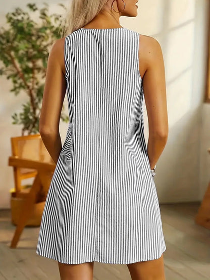 Sleeveless Striped Dress with Pockets and Round Neck - Vera