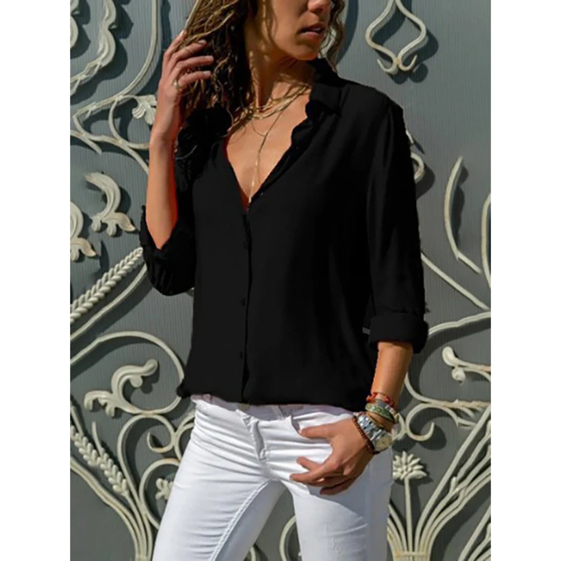 Kayleigh | Women's blouse with long sleeves and button closure