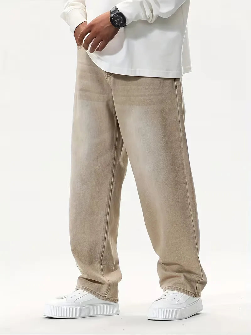 Loose fit jeans with wide leg