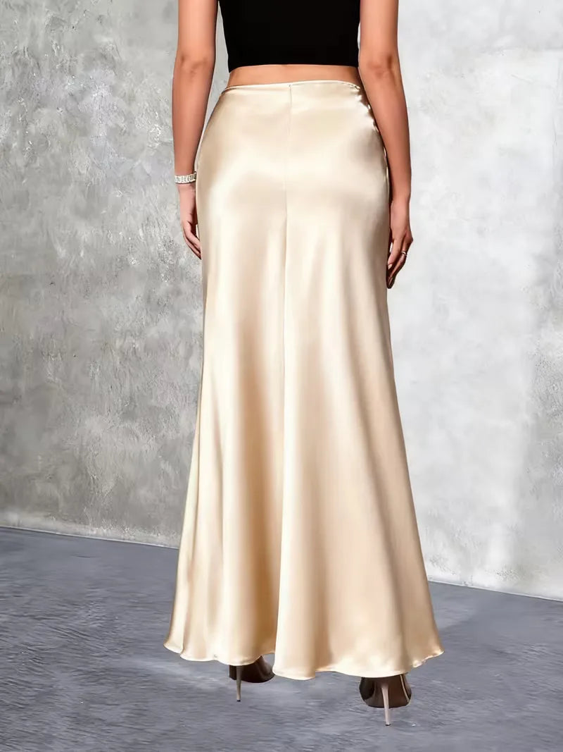 Jupe en satin taille haute