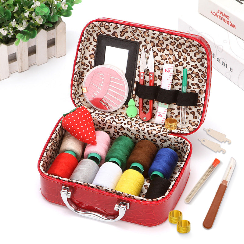 Kit de costura portátil completo en estuche de piel sintética de lujo – Compacto y práctico