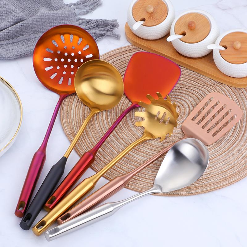 Stockholm 7-Piece Stainless Steel Kitchen Utensil Set - Durable - Functional - Stylish