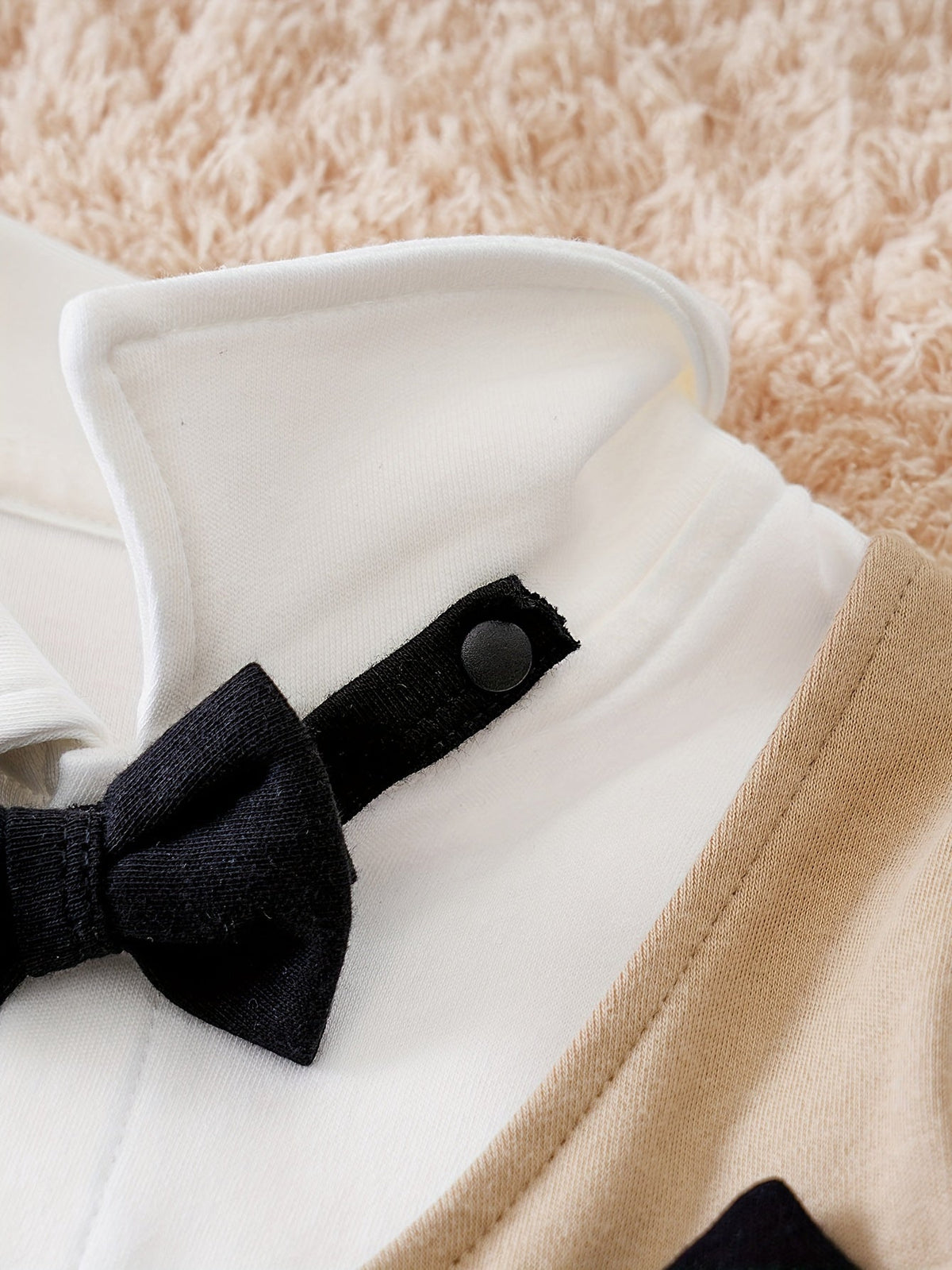 Tutina da gentiluomo Oliver - Elegante completo per neonati con papillon