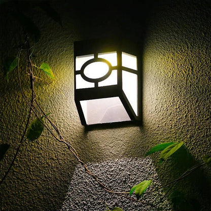 Lampă de perete solară – Iluminat exterior eficient energetic