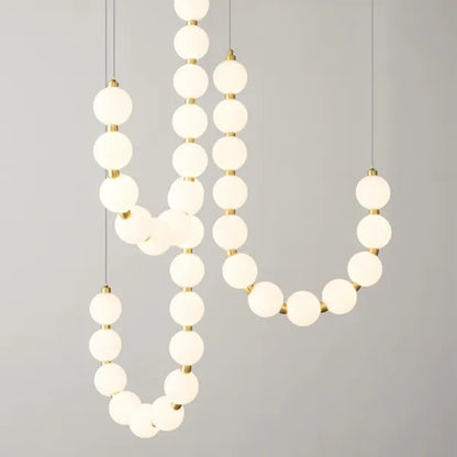 Candelabru elegant și luxos, cu design unic