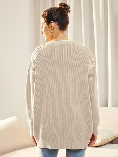 Oversized women's cardigan with V-neck and button closure - Aleen