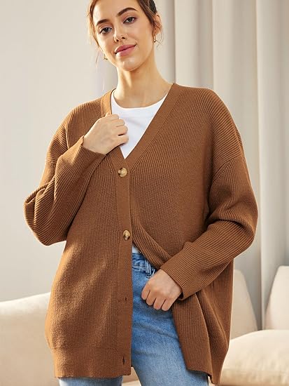 Oversized women's cardigan with V-neck and button closure - Aleen