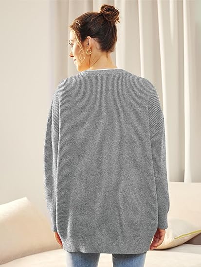 Oversized women's cardigan with V-neck and button closure - Aleen