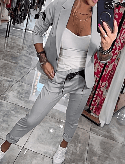 Stylish Two-Piece Blazer Set with Jogger Trousers for Women