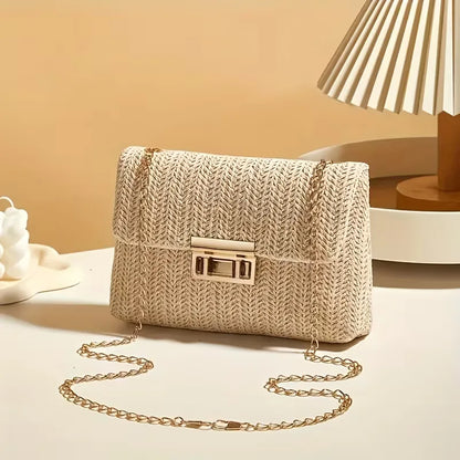 Pochette tissée avec fermeture dorée