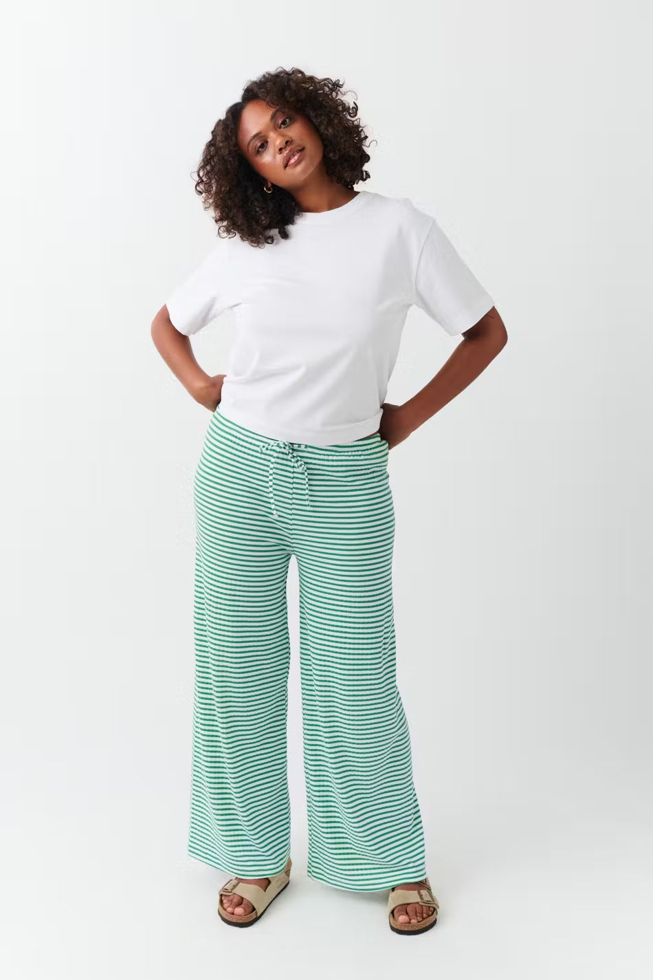 Striped Lounge Trousers for Women with Wide Legs and Elastic Waist