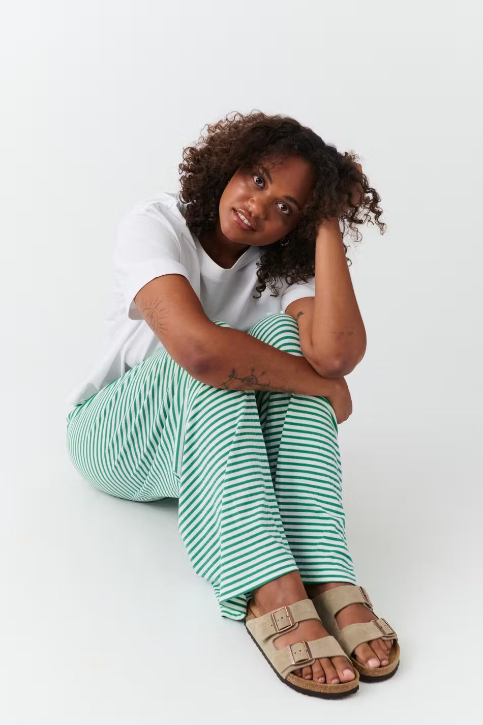 Striped Lounge Trousers for Women with Wide Legs and Elastic Waist