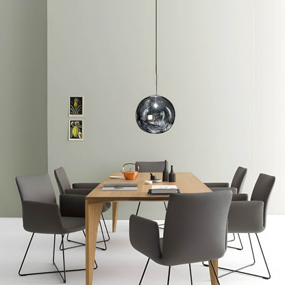 Elegante lampada a sospensione Luna in resina - design moderno