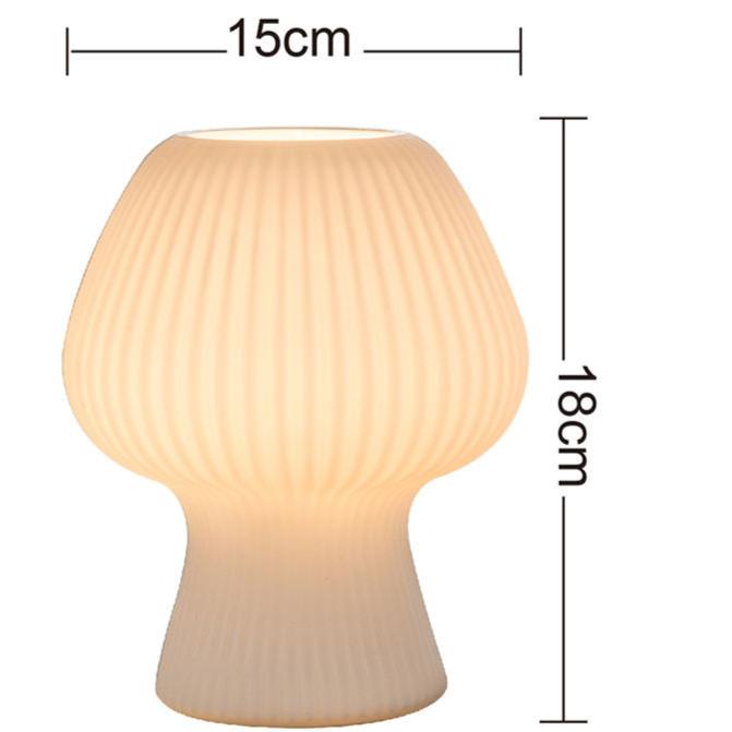 Lampada da tavolo dal design vintage