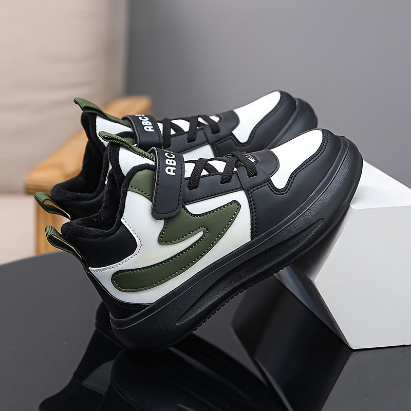 Modern, comfortable low sneakers with fleece lining for boys - Jack
