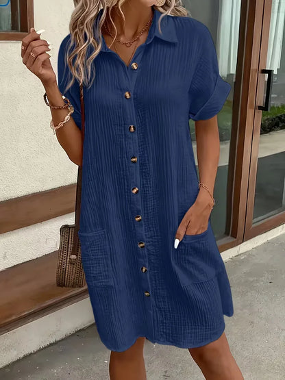 Robe chemise avec col en V et manches courtes