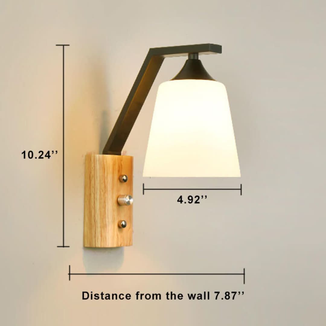 WoodGlow - eenvoudige wandlamp met houten arm