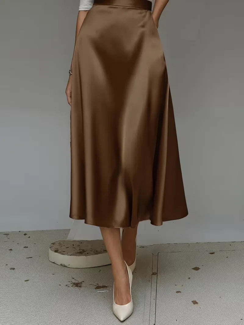 Jupe midi en satin à taille haute