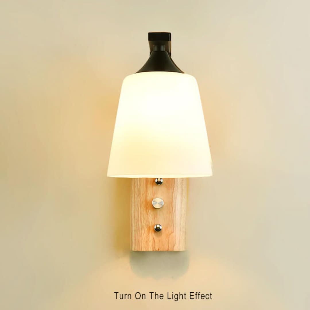 WoodGlow - eenvoudige wandlamp met houten arm