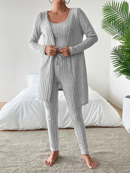 Ensemble trois pièces avec cardigan