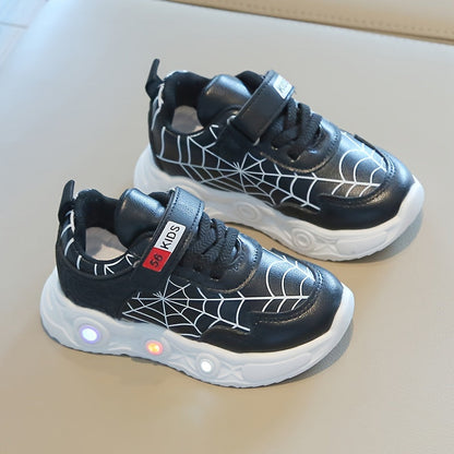 Zapatillas LED con diseño de telaraña - Para niños aventureros