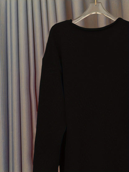 Xenia – Elegant Women's Pullover with V-Neck