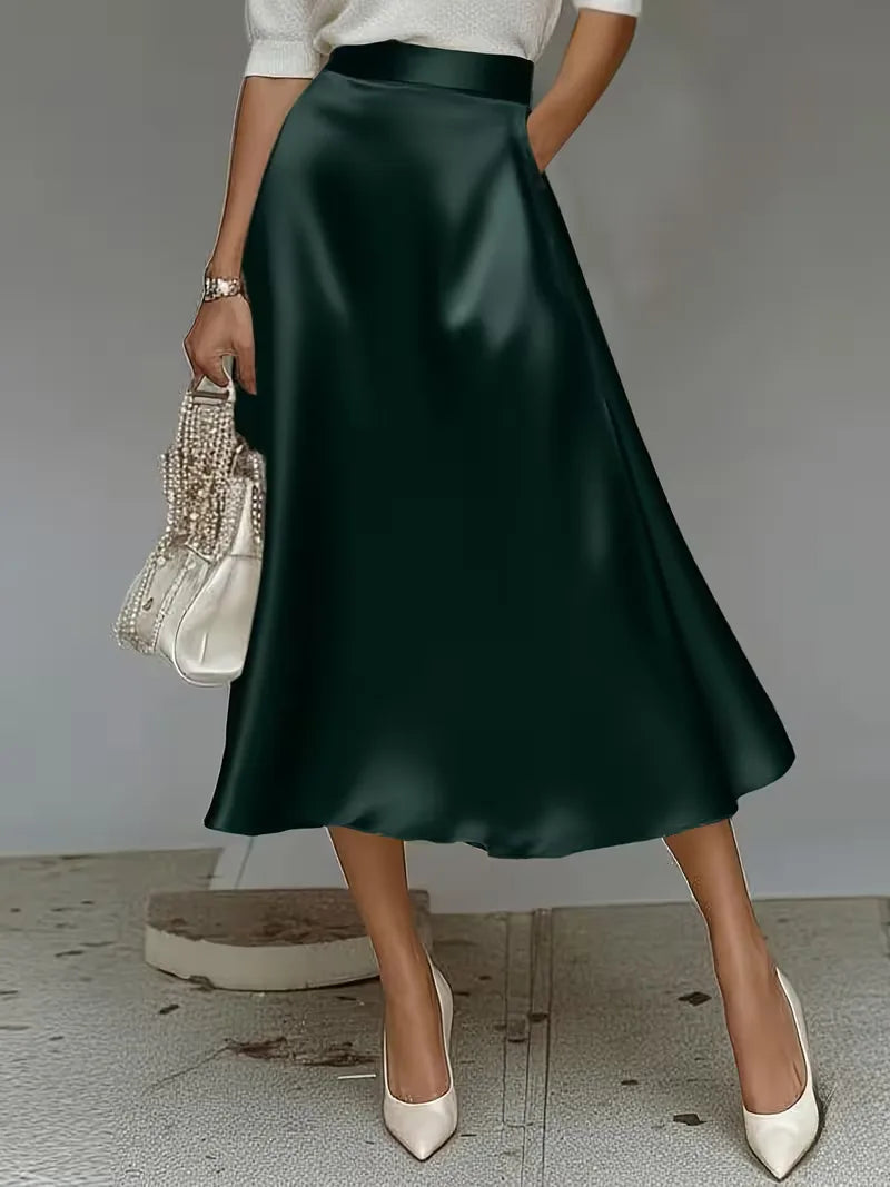 Jupe midi en satin à taille haute