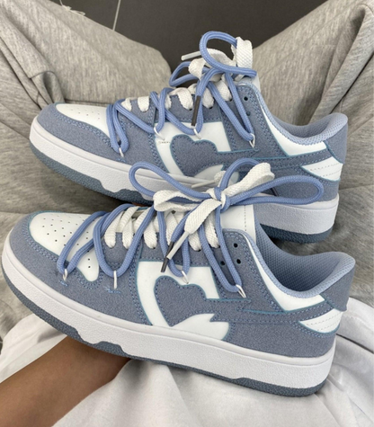 Ladies' Low Sneakers with Contrast Detail and Lace-Up Closure