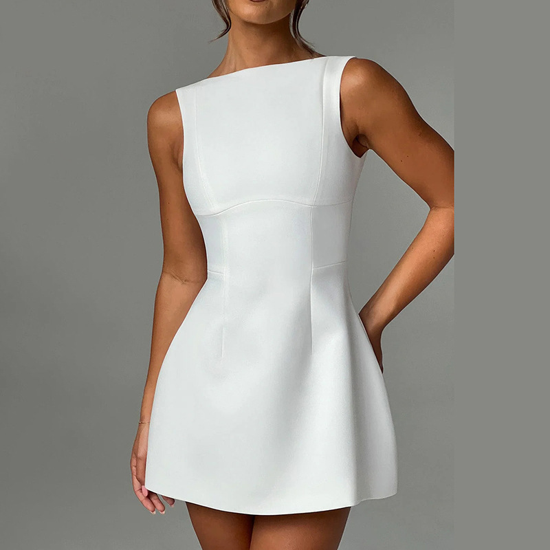 Summer Dress with Open Back - Comfortable and Stylish