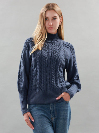 Pullover elegante da donna in maglia con collo alto – comodo