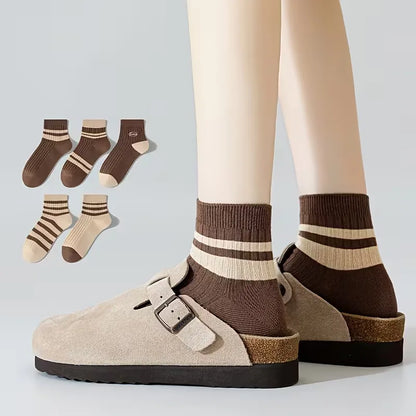 Ensemble de cinq paires de chaussettes