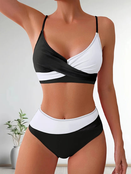 Set bikini patchwork elasticizzato e comodo da donna