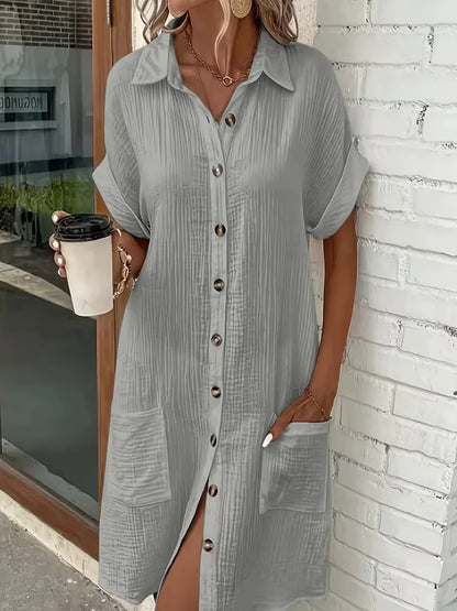 Robe chemise avec col en V et manches courtes