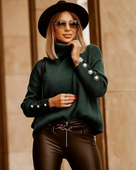 Gestrickter Rollkragenpullover für Damen mit Knopfdetails, weich und locker geschnitten