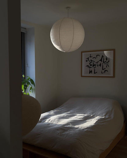 Lampă suspendată japoneză Akari – Elegantă și atemporală