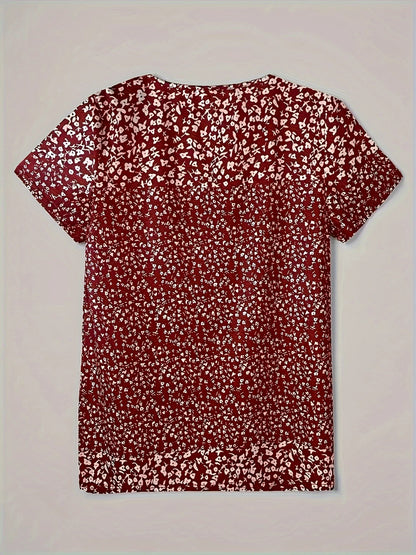 Alaia – Casual Summer Top with V-Neck, Button Closure, and Short Sleeves