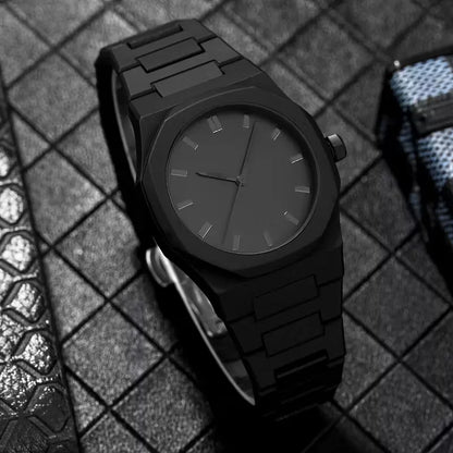 Analogue watch with plastic strap