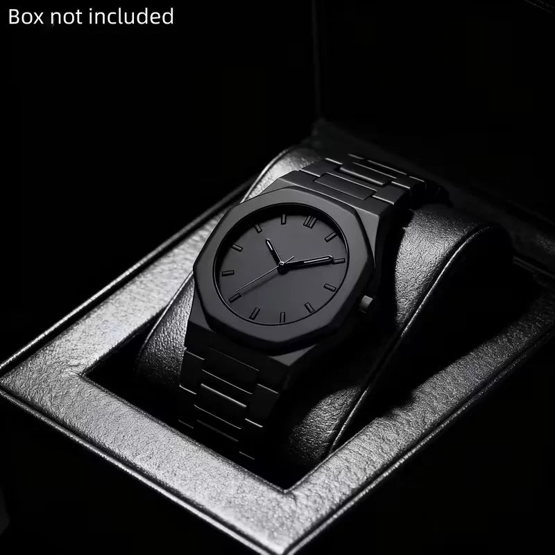 Analogue watch with plastic strap