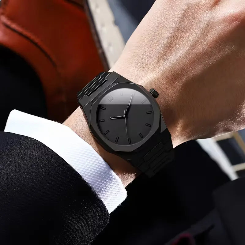 Analogue watch with plastic strap