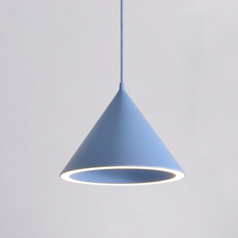 Lámpara colgante LED moderna de anillo con diseño cónico