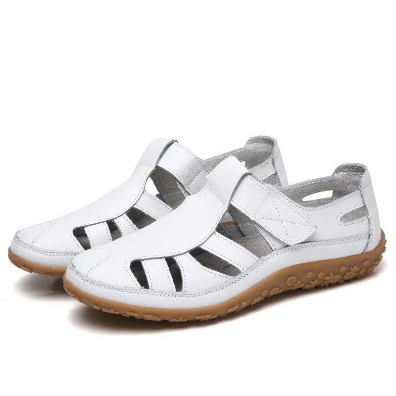 Anti-slip sandals for women with sturdy footbed