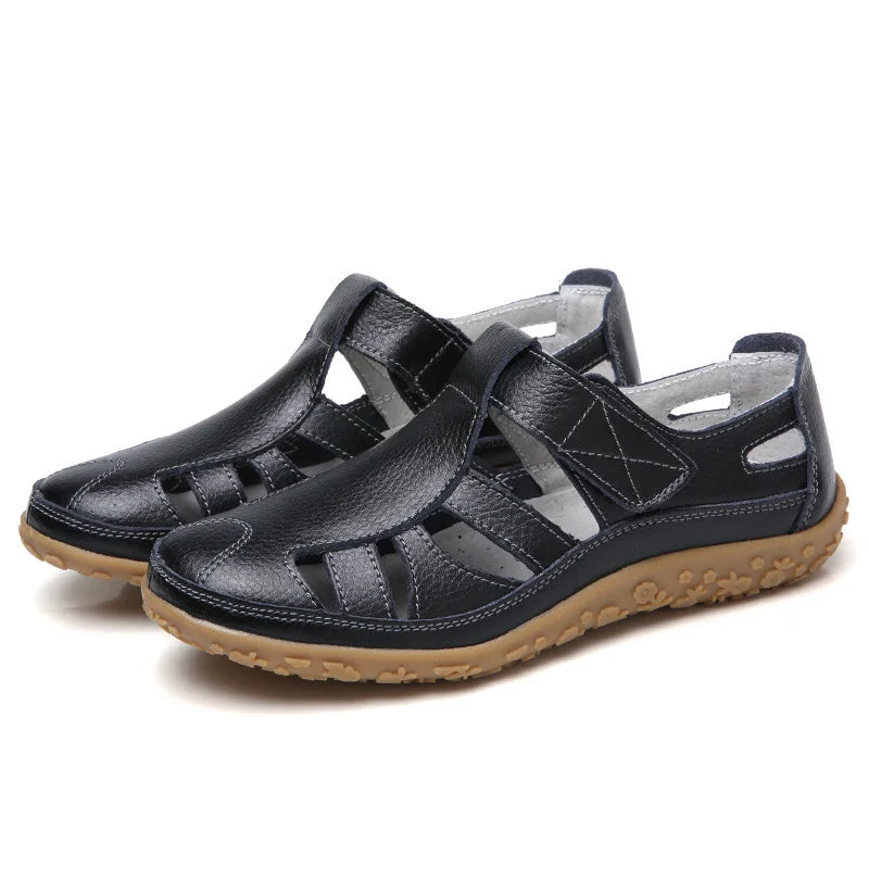 Anti-slip sandals for women with sturdy footbed