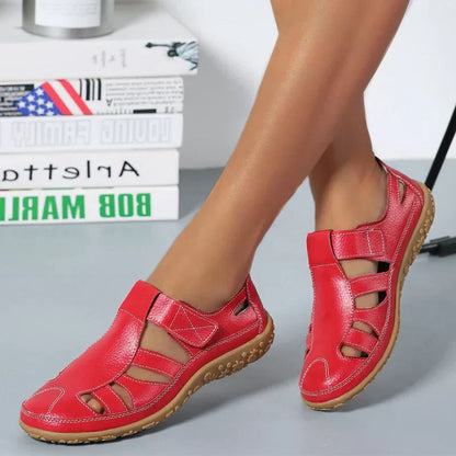 Anti-slip sandals for women with sturdy footbed